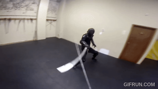 Expert_Saber_Sparring_Lee_Smith_vs_Richard_Marsden (1).gif
