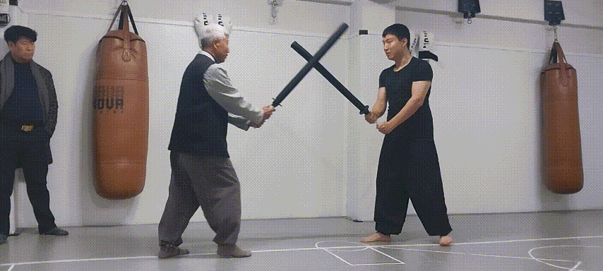 본국검요격세20250209_190839.mp4_20250211_000018.gif