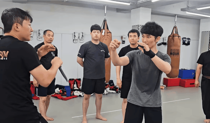 widae_나이프.gif