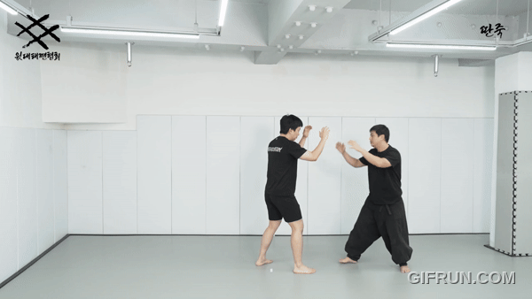 본세_딴죽.gif