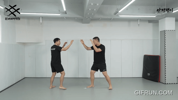 안경잽이.gif